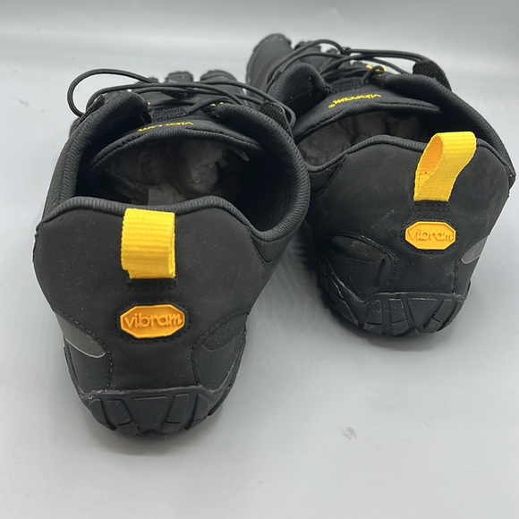 Vibram Five Fingers - Picture 2 of 5